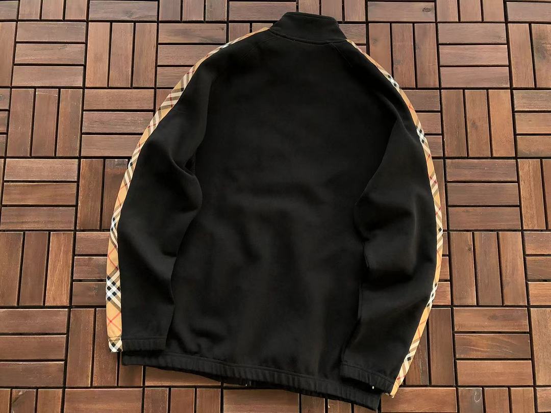 TOP￥~215 PANTS ￥~185 B🔥RB🔥RRY SWEATER TROUSERS