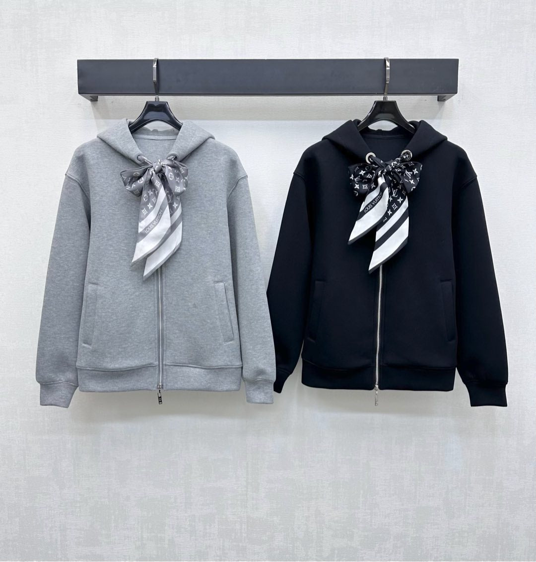 LV25 Silk Scarf Hooded Jacket Black Cotton 290214