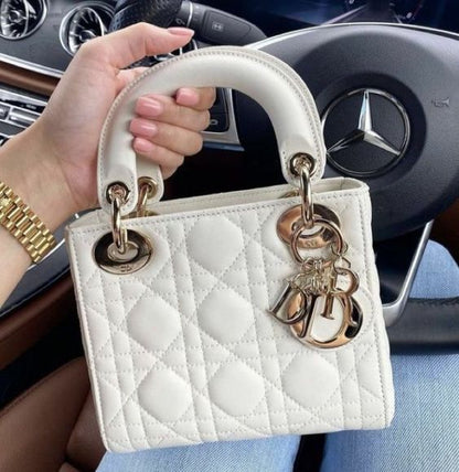 DIOR