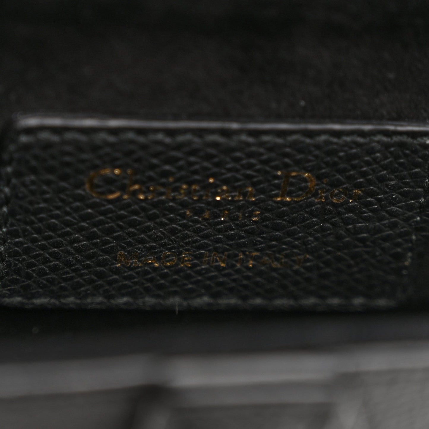 DIOR