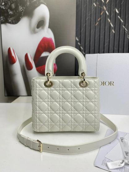DIOR