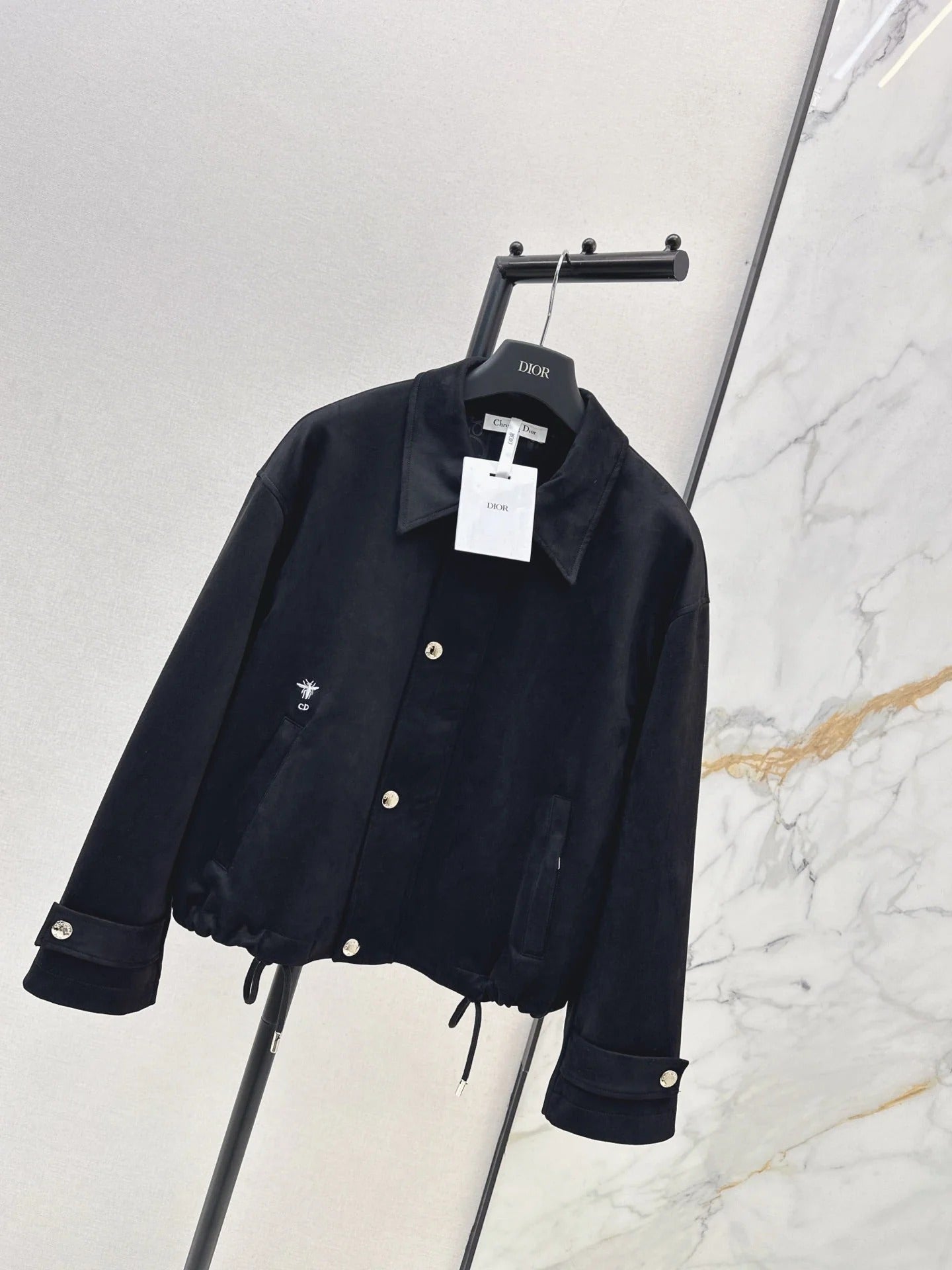 DIOR