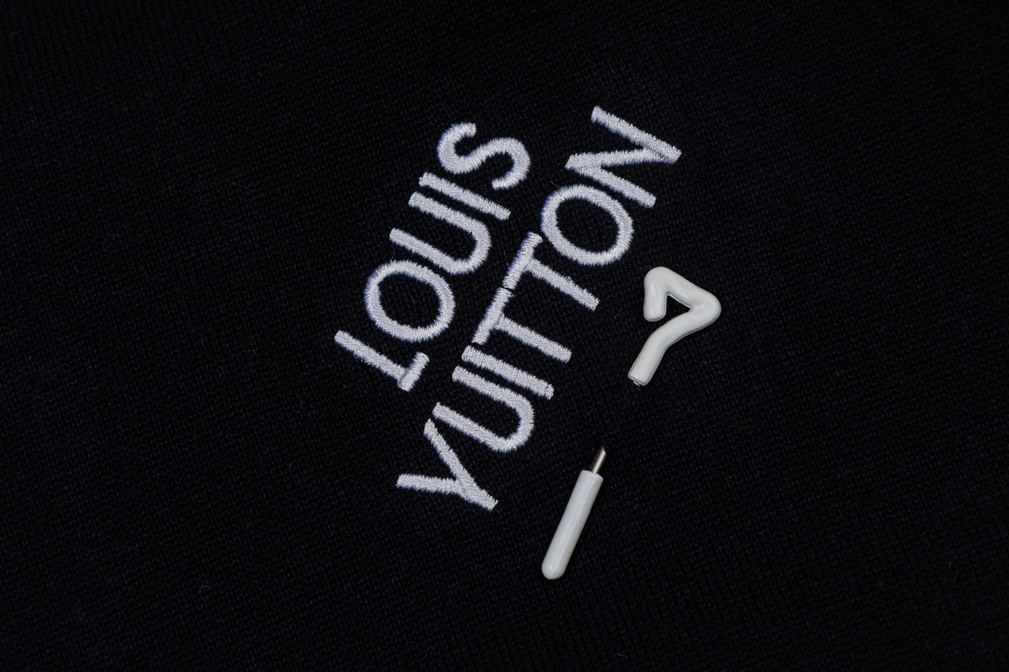 CAMISETA LV