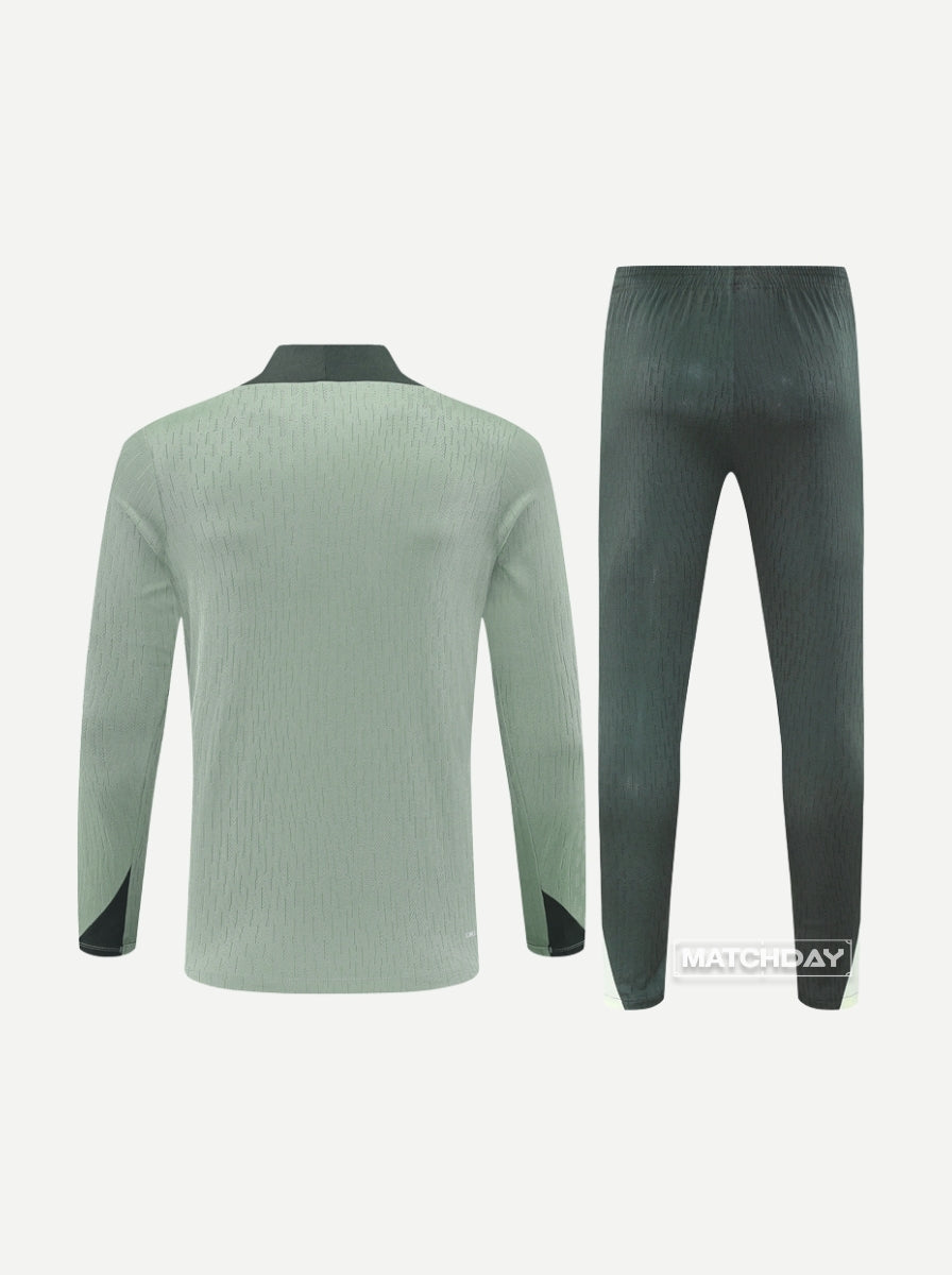 Tracksuit Half Zip 25/26