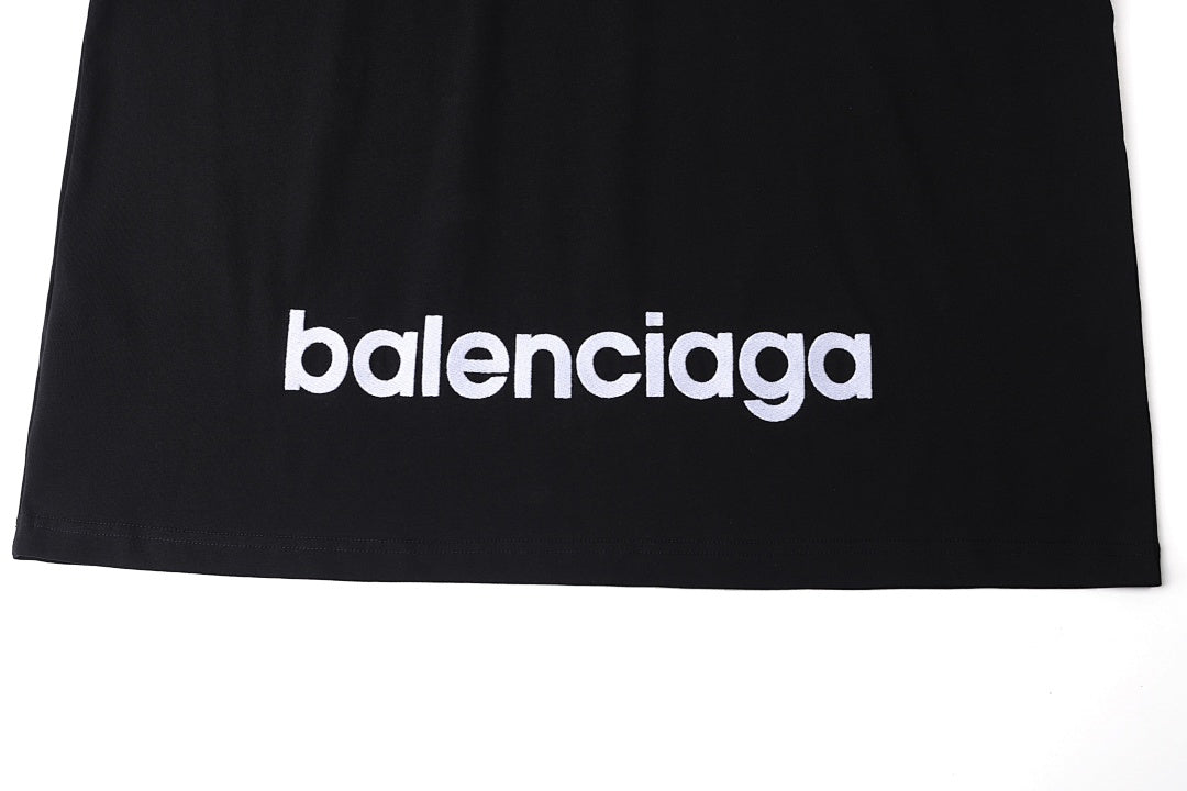 CAMISETA BALENÇIAGA - 10