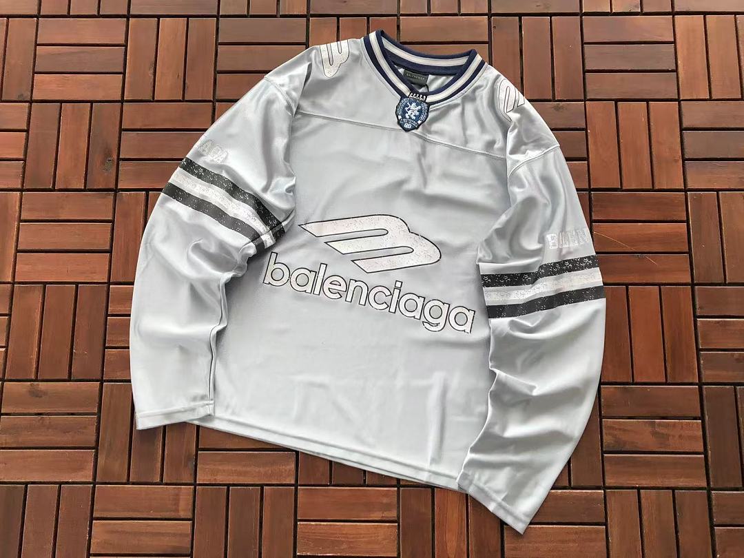 B🔥L🔥🔥🔥IA🔥A LONG-SLEEVE