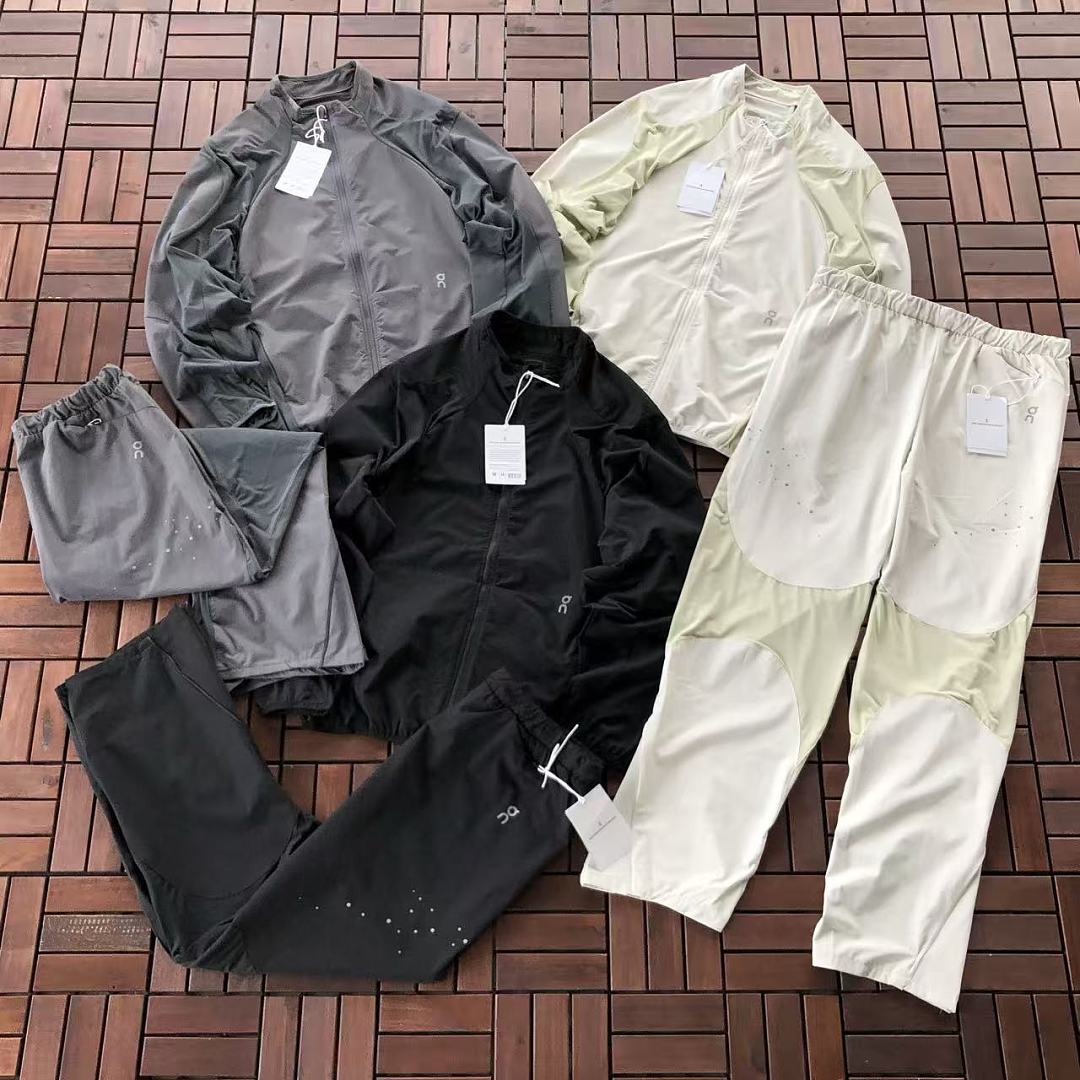 TOP ￥ 249 PANTS ￥ 219 ON RU🔥🔥I🔥G JACKET TROUSERS
