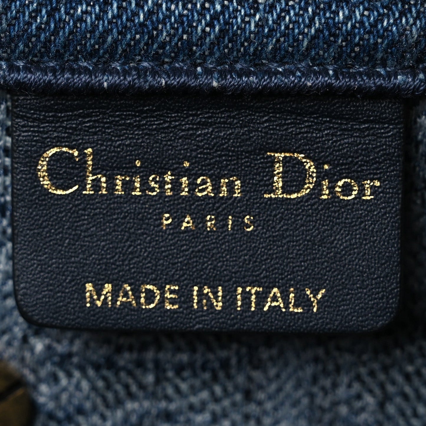 DIOR