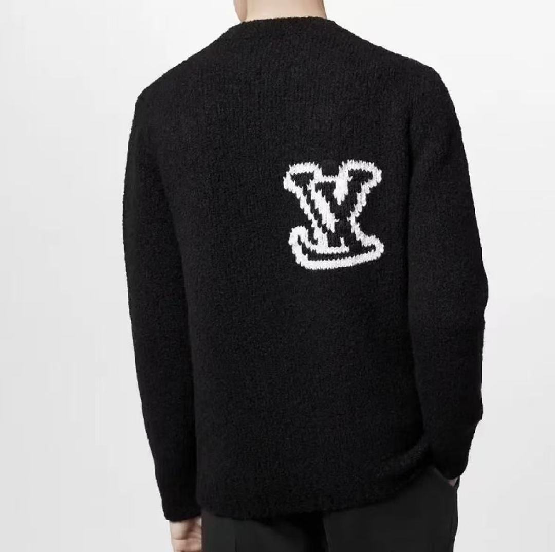 L🔥SWEATER