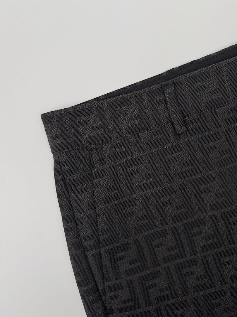 PANTALONES CORTOS FEND! - 18