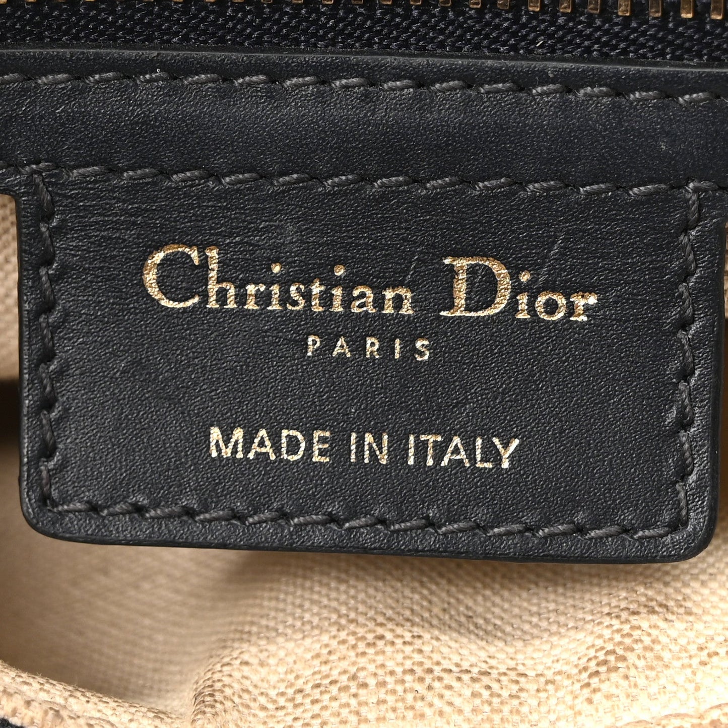 DIOR