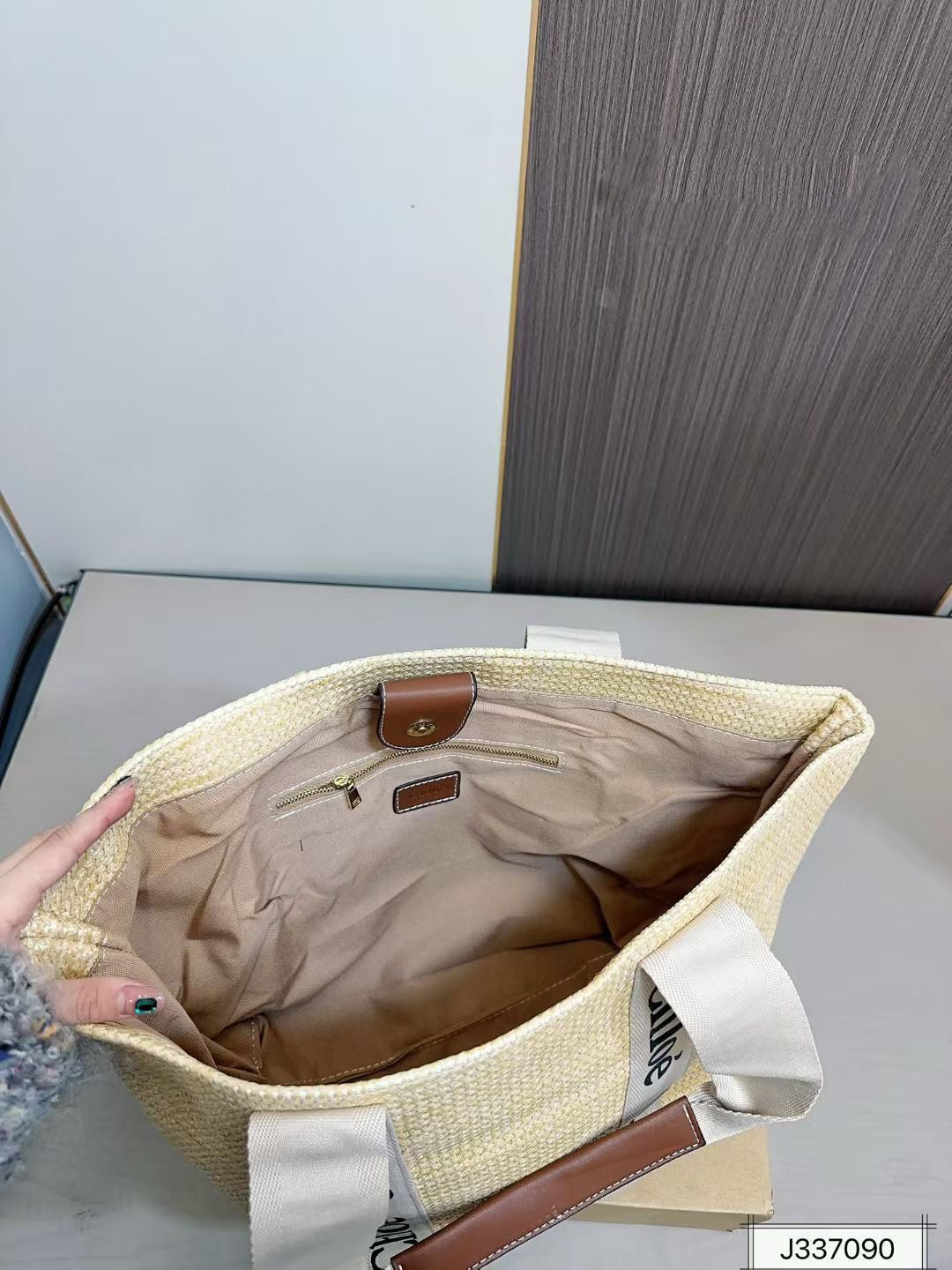Chloé