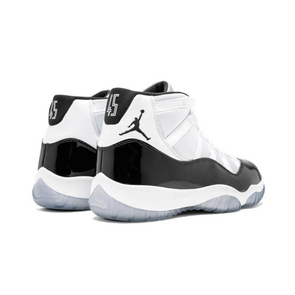 JORDAN 11 Retro Concord