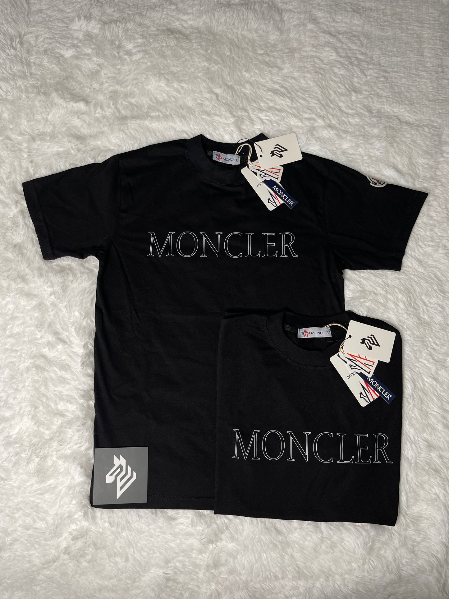 CAMISETA M0NCLER