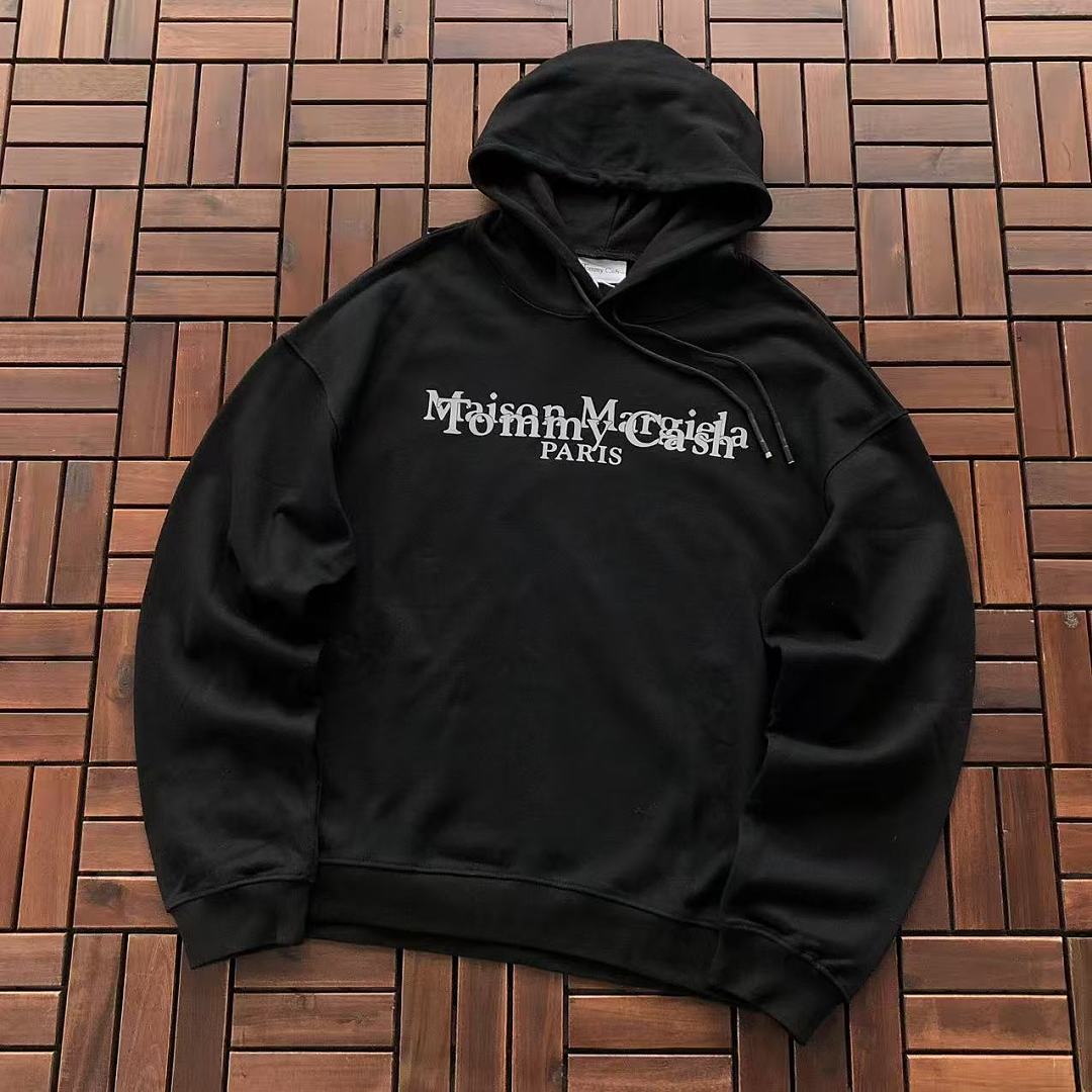M🔥IS🔥N M🔥R🔥IE🔥A & TOMMY CASH HOODIE