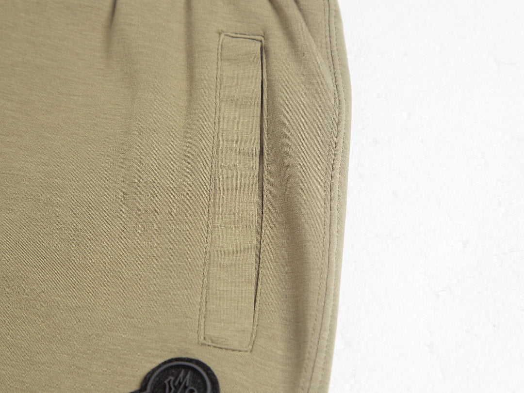 PANTALON CORTO MONCL£R