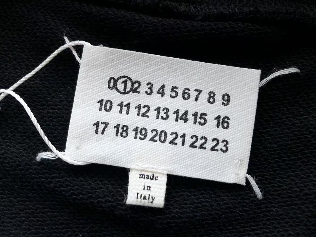 M🔥IS🔥N M🔥R🔥IE🔥A HOODIE