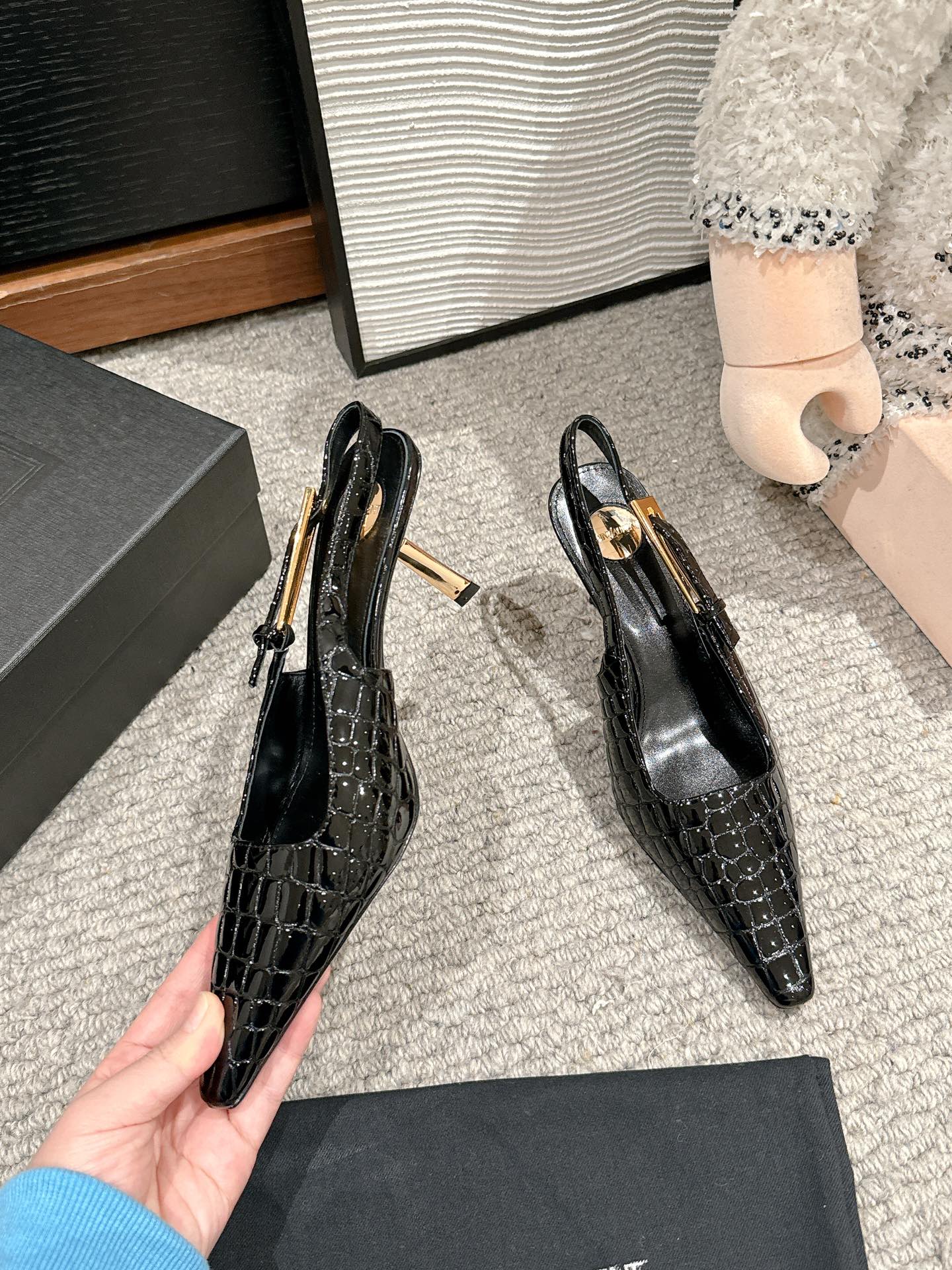 Saint Laurent