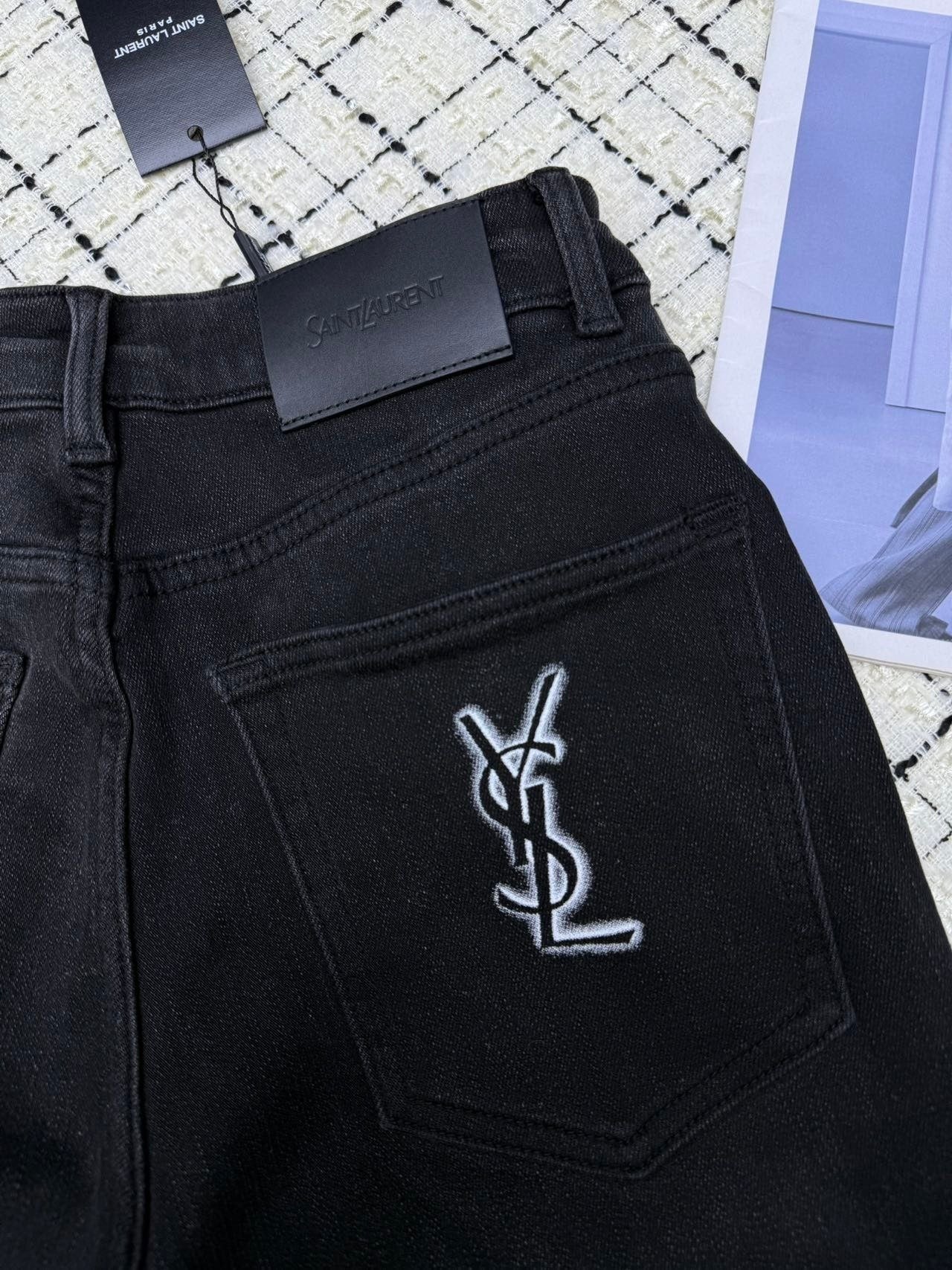 Saint Laurent