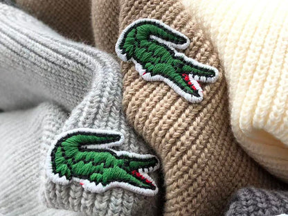 L🔥C🔥ST🔥 SWEATER