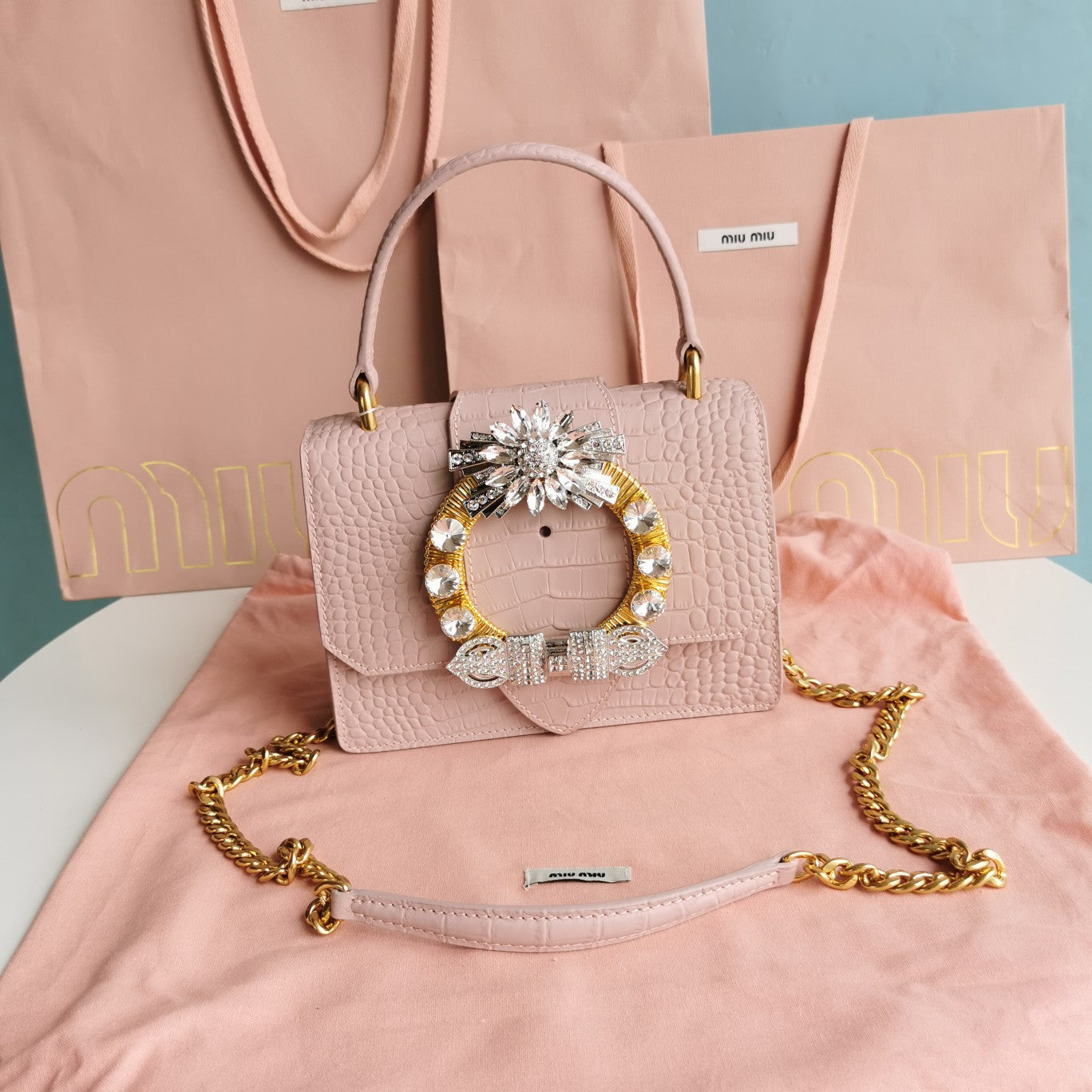 DIOR