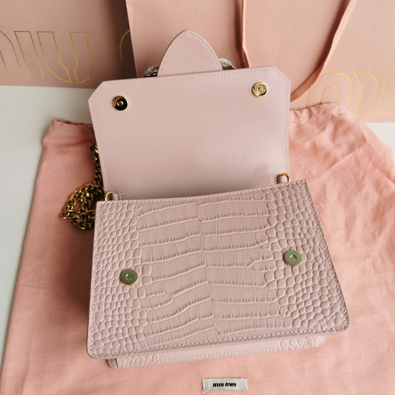DIOR