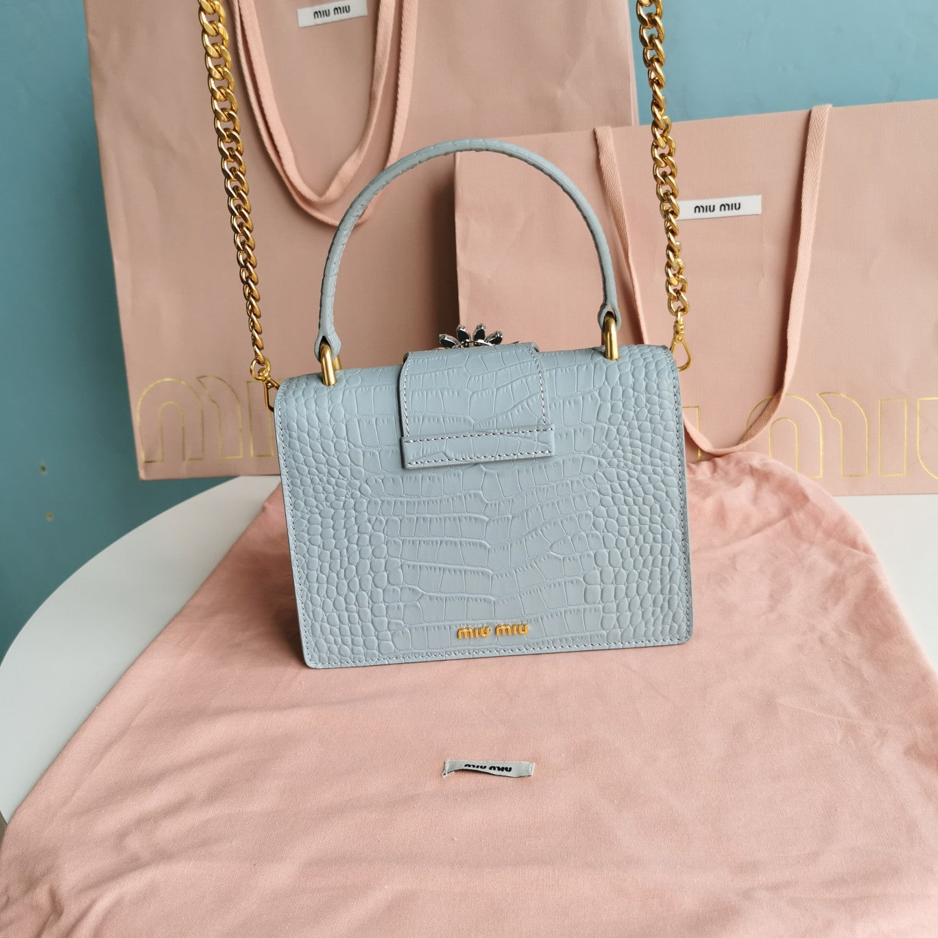 DIOR