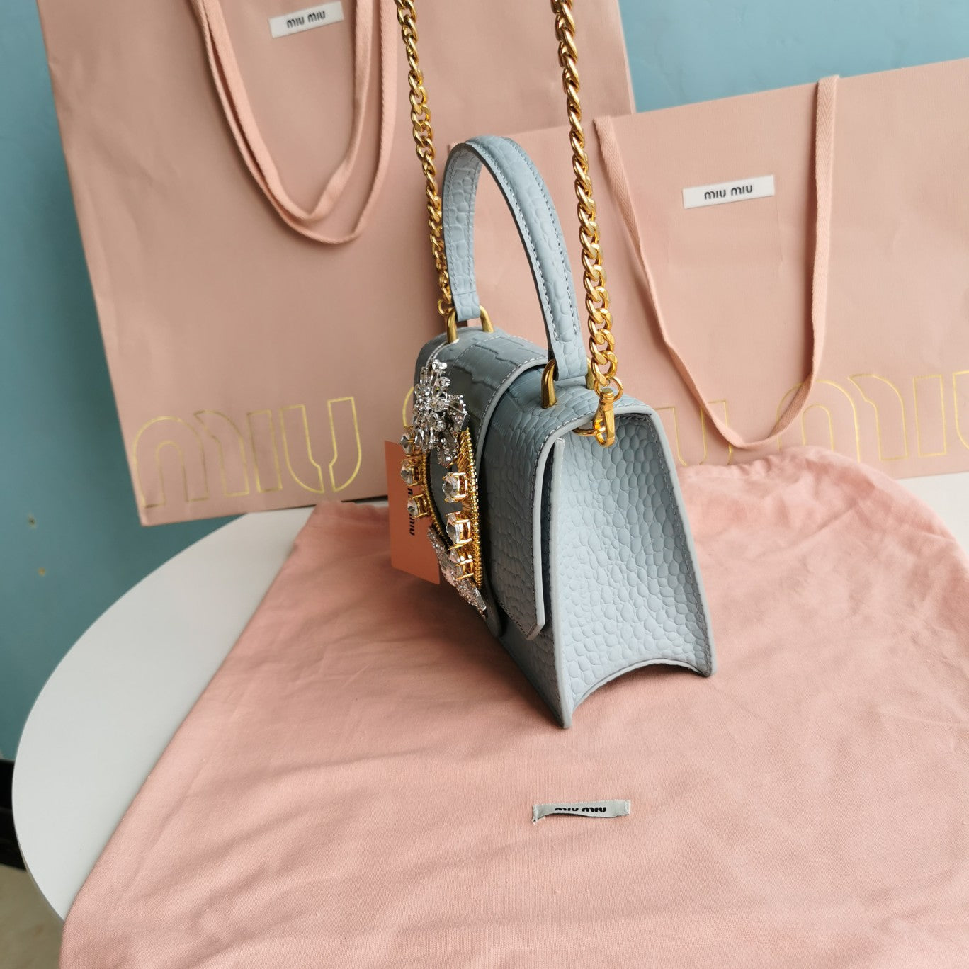 DIOR