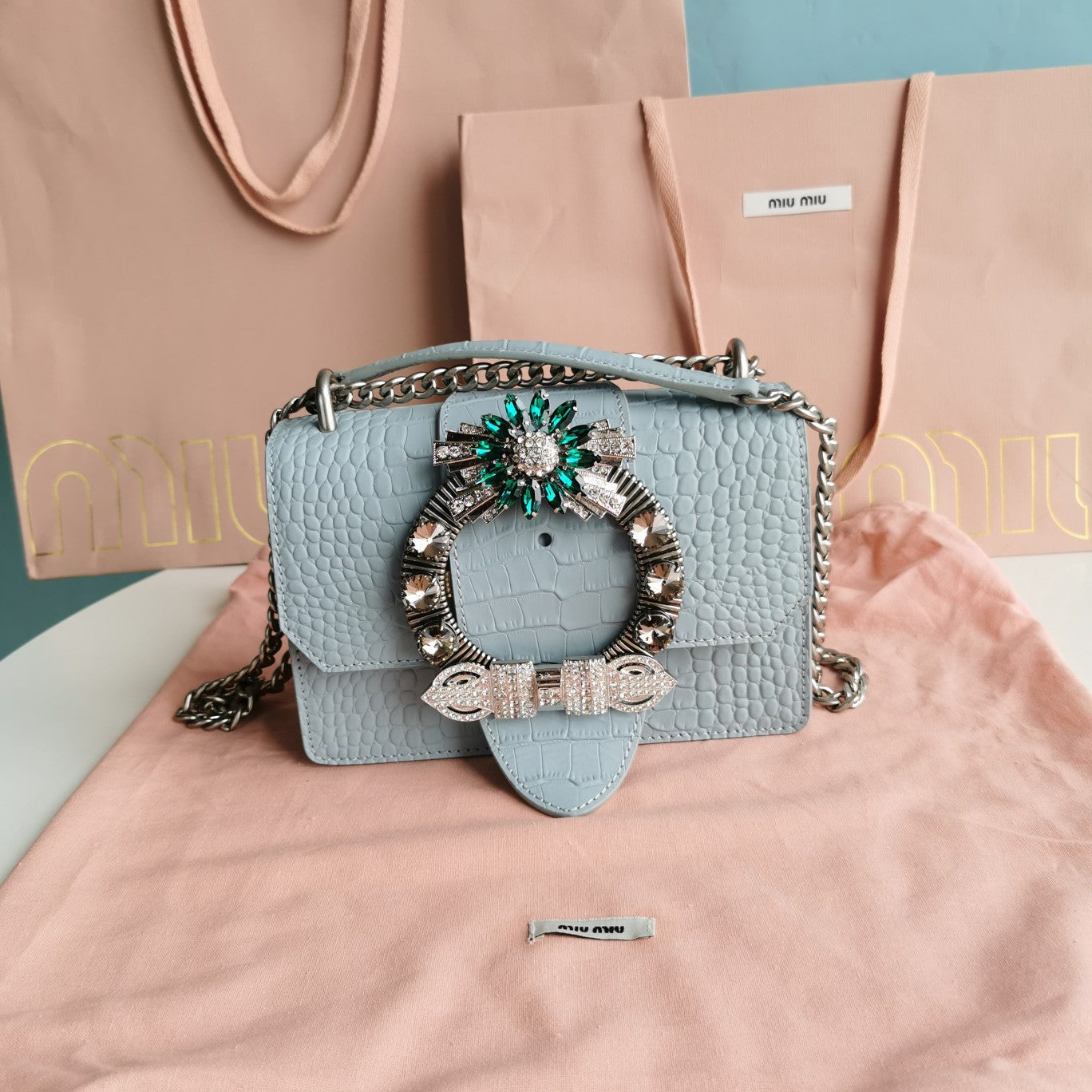 DIOR