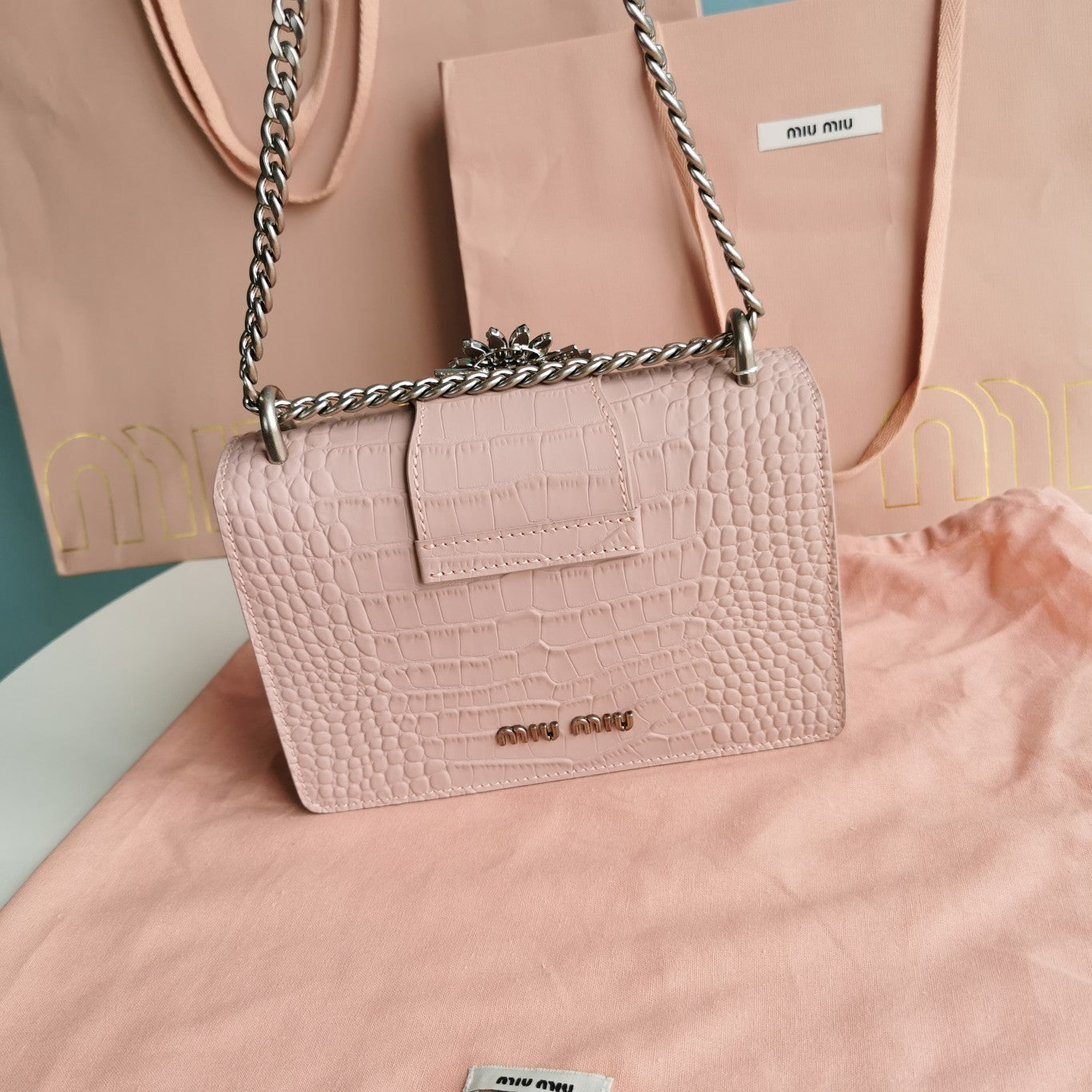 DIOR