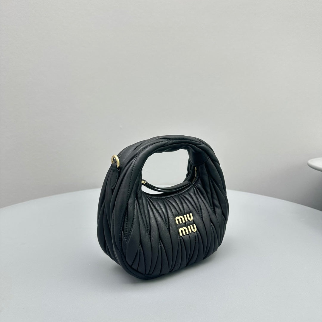 MINI HOBO 17 BAG IN BLACK LAMBSKIN