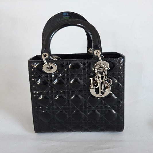 DIOR