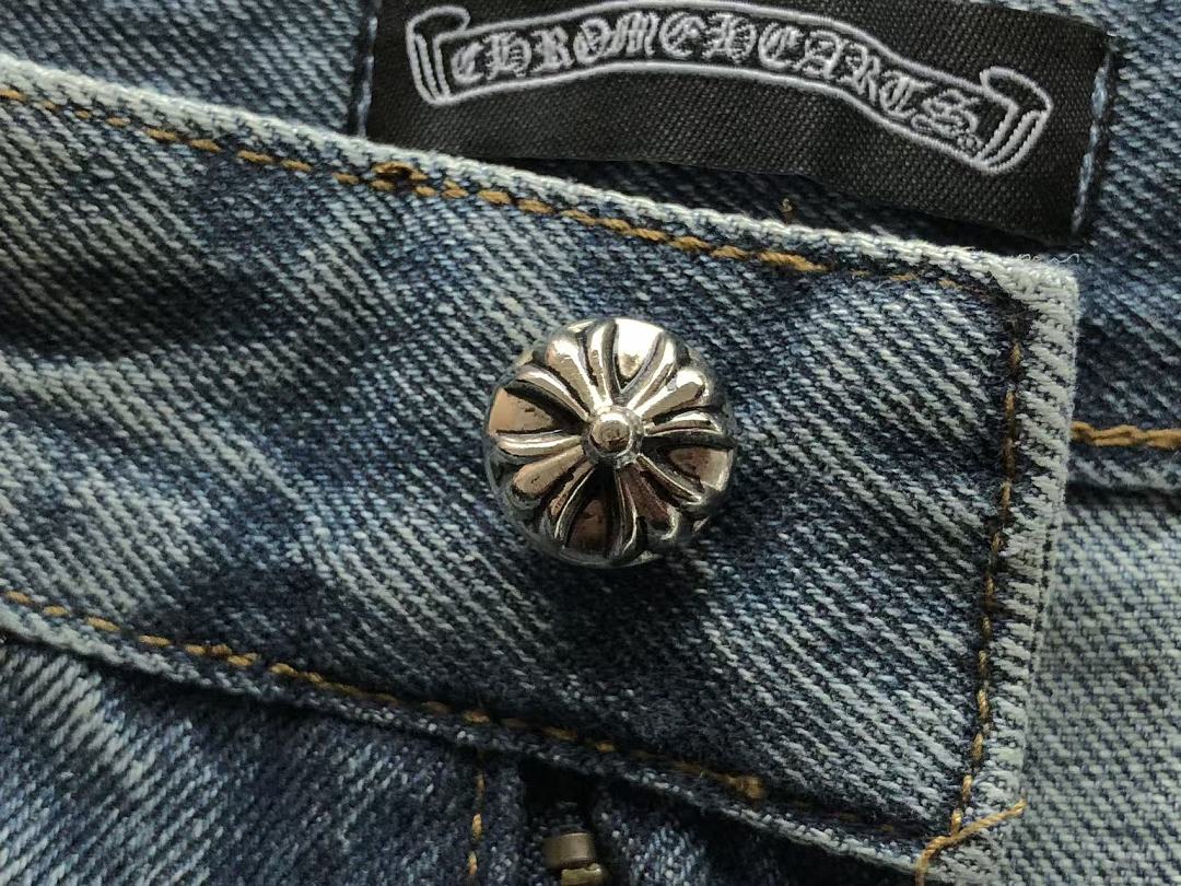 CH🔥OM🔥 HE🔥RTS JEANS