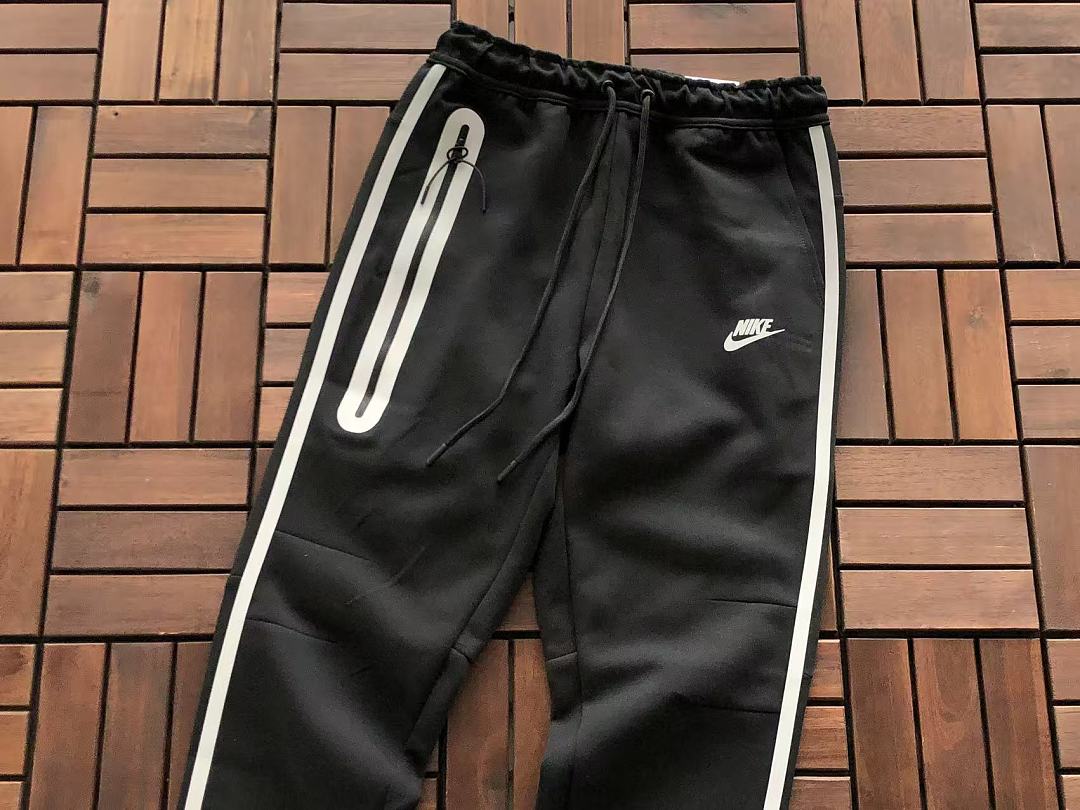 TOP ￥ 195 PANTS ￥ 179 N🔥K🔥HOODIE TROUSERS