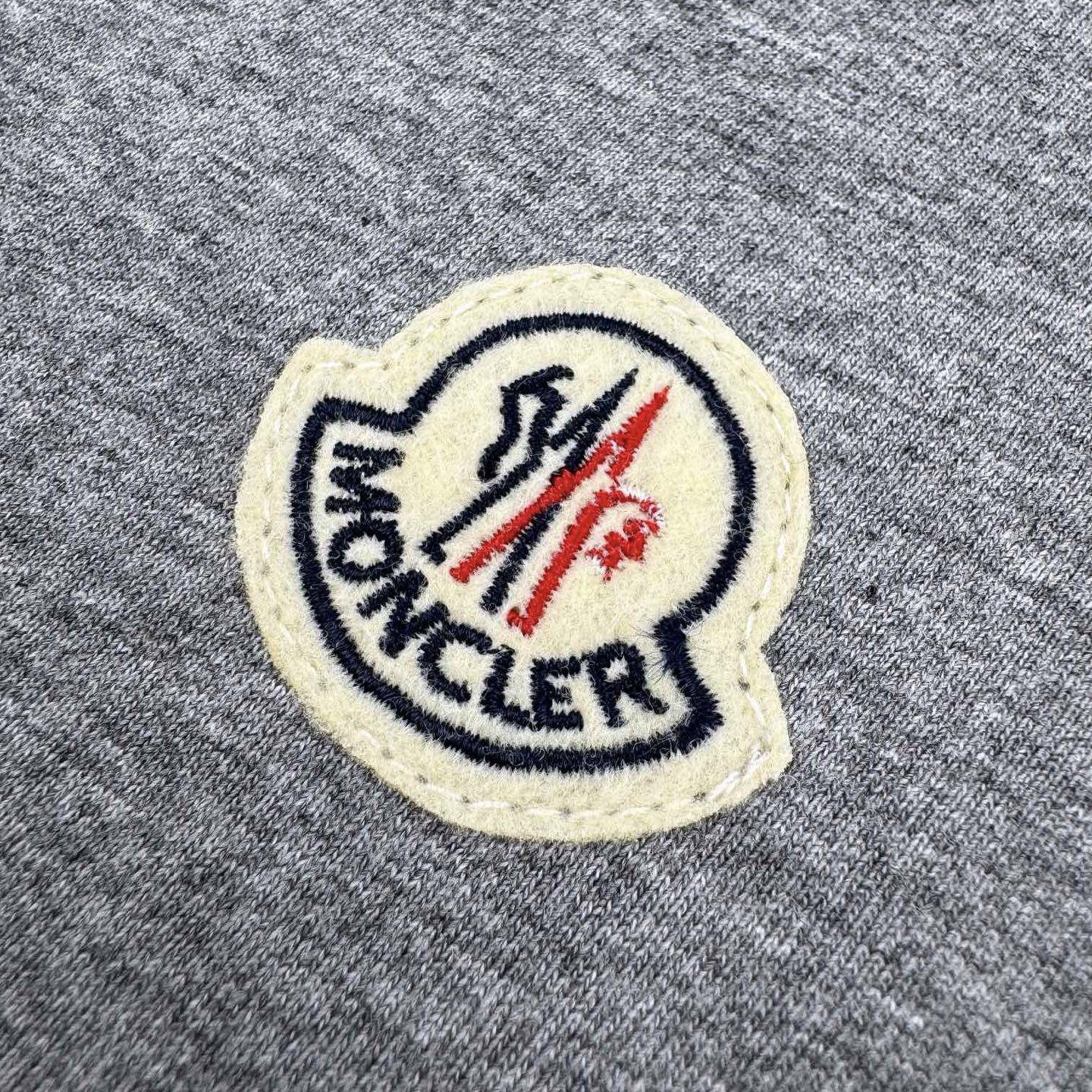 CAMISETA M0NCLER