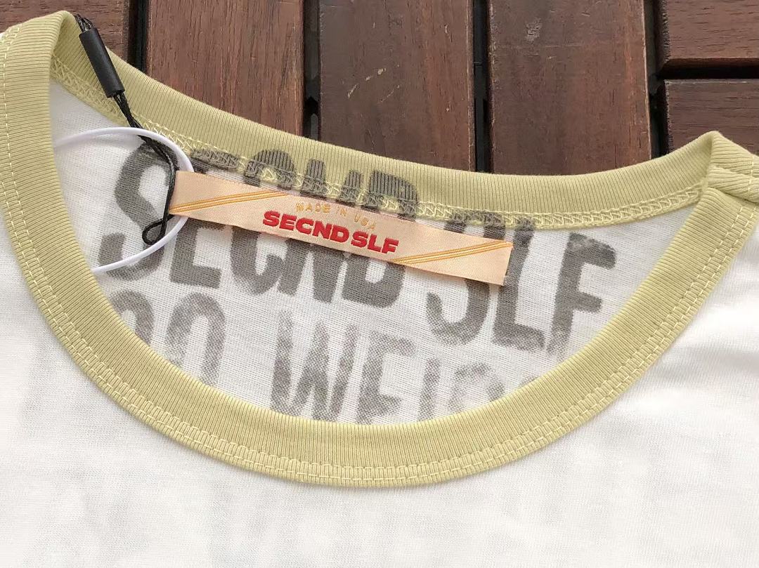 VINTAGE T-SHIRT