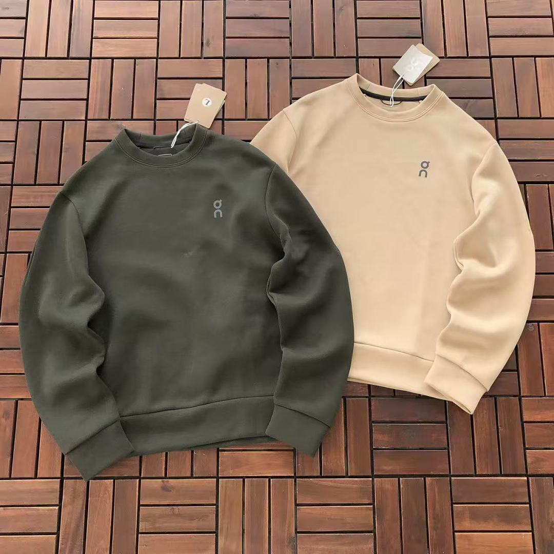 ON RU🔥🔥I🔥G SWEATER