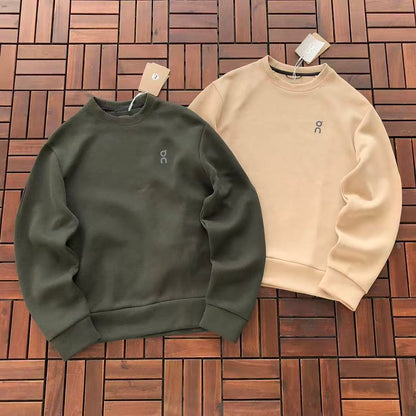ON RU🔥🔥I🔥G SWEATER