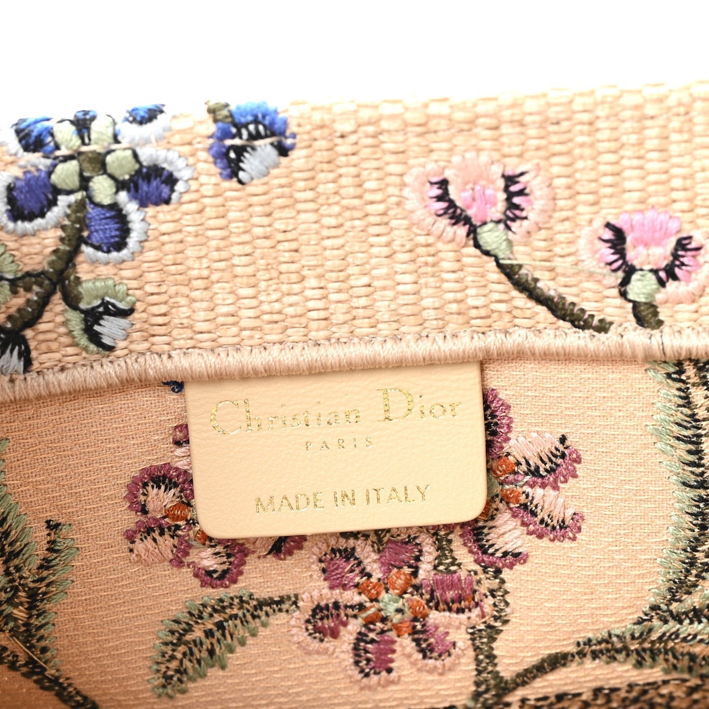 DIOR
