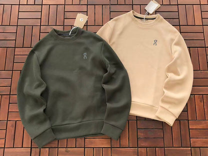 ON RU🔥🔥I🔥G SWEATER
