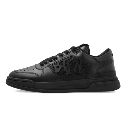 Amiri trainer