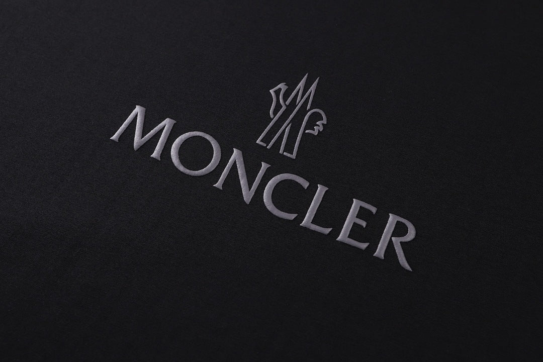 CAMISETA MONCL£R - 373