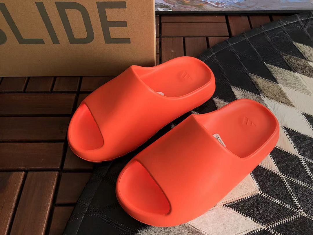 Y🔥🔥ZY & 🔥DI🔥AS SLIPPERS