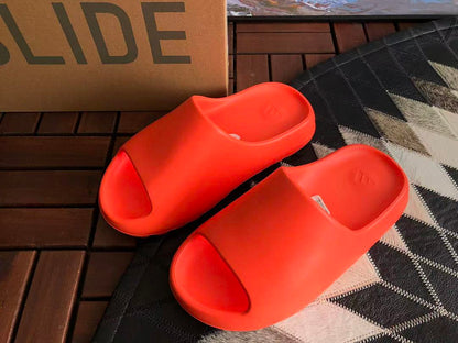 Y🔥🔥ZY & 🔥DI🔥AS SLIPPERS