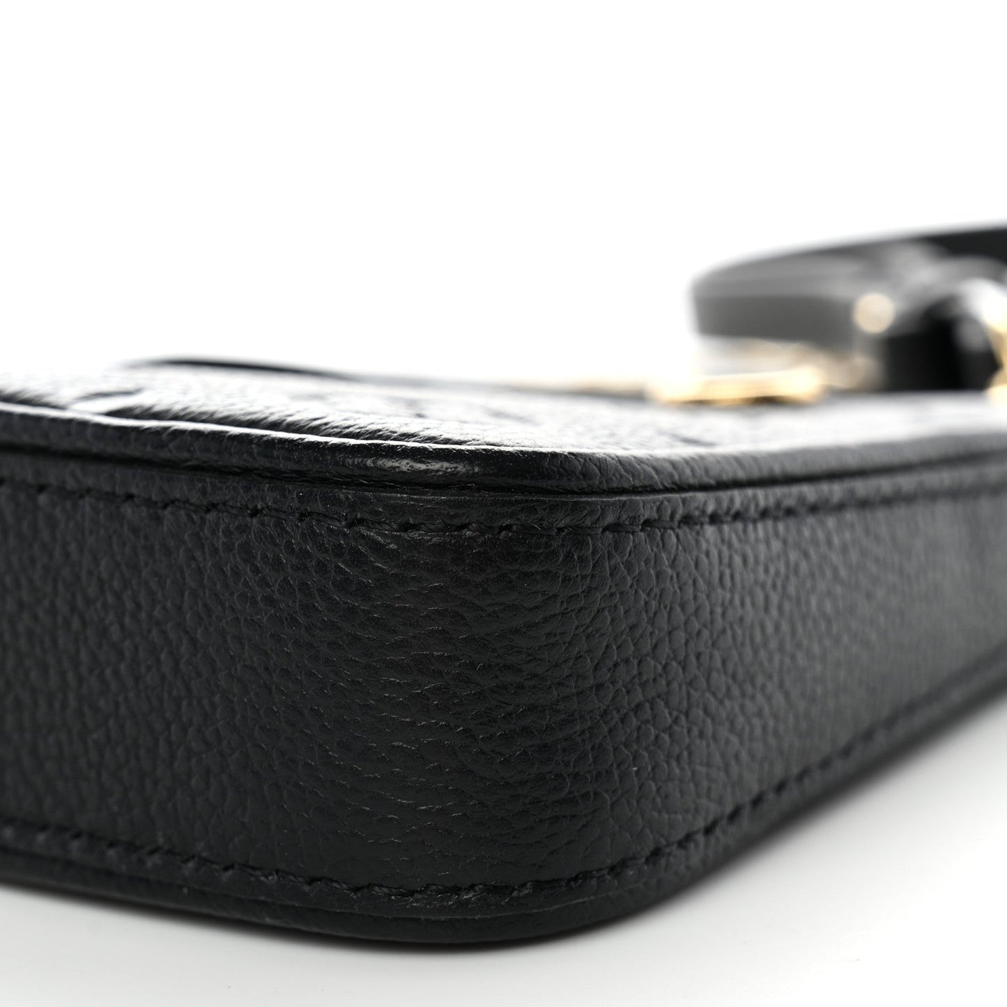 Empreinte Easy Pouch On Strap Black