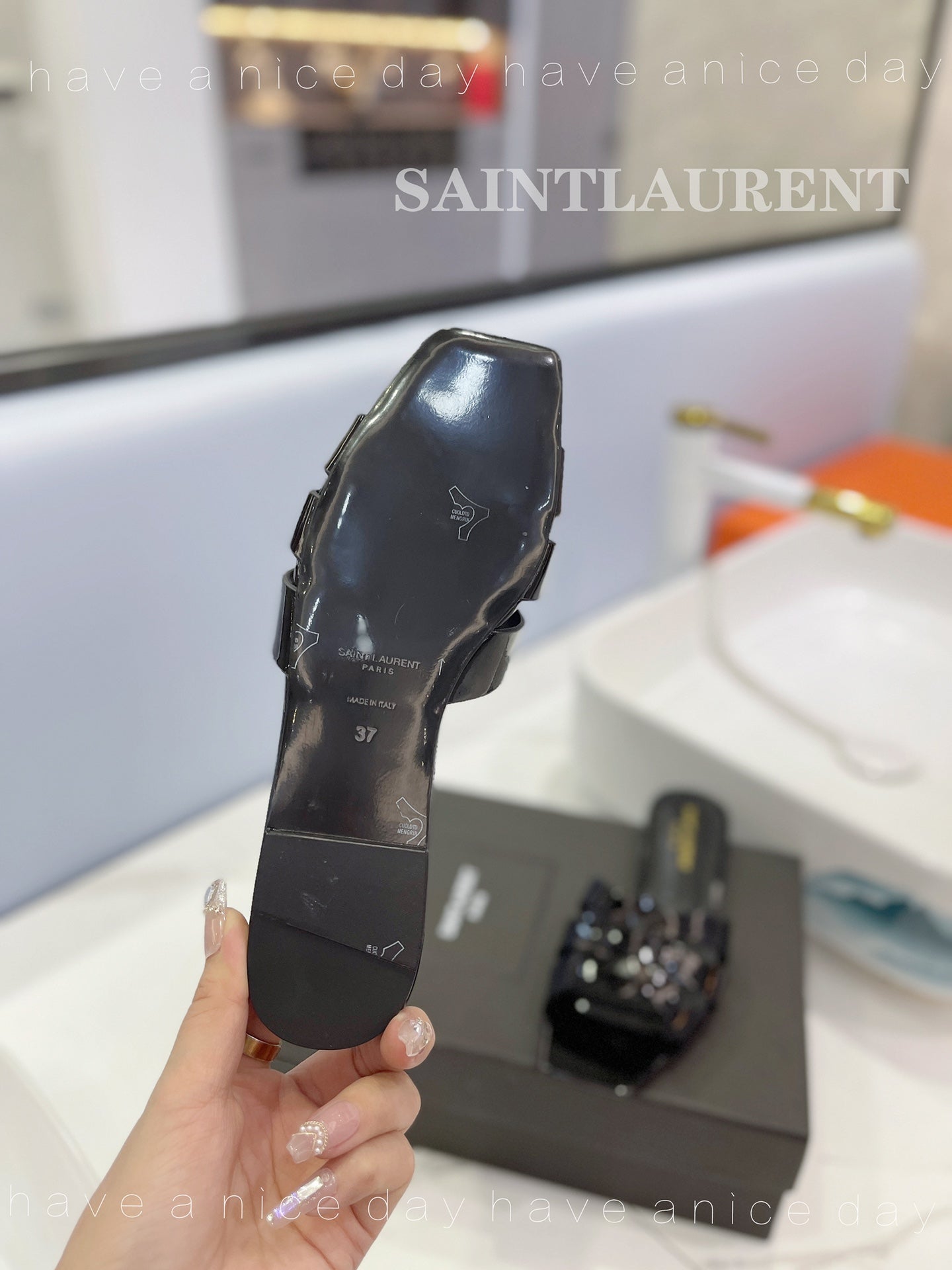 Saint Laurent