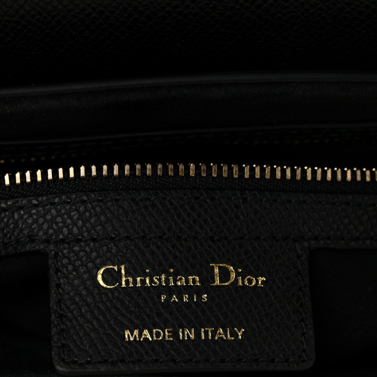 DIOR