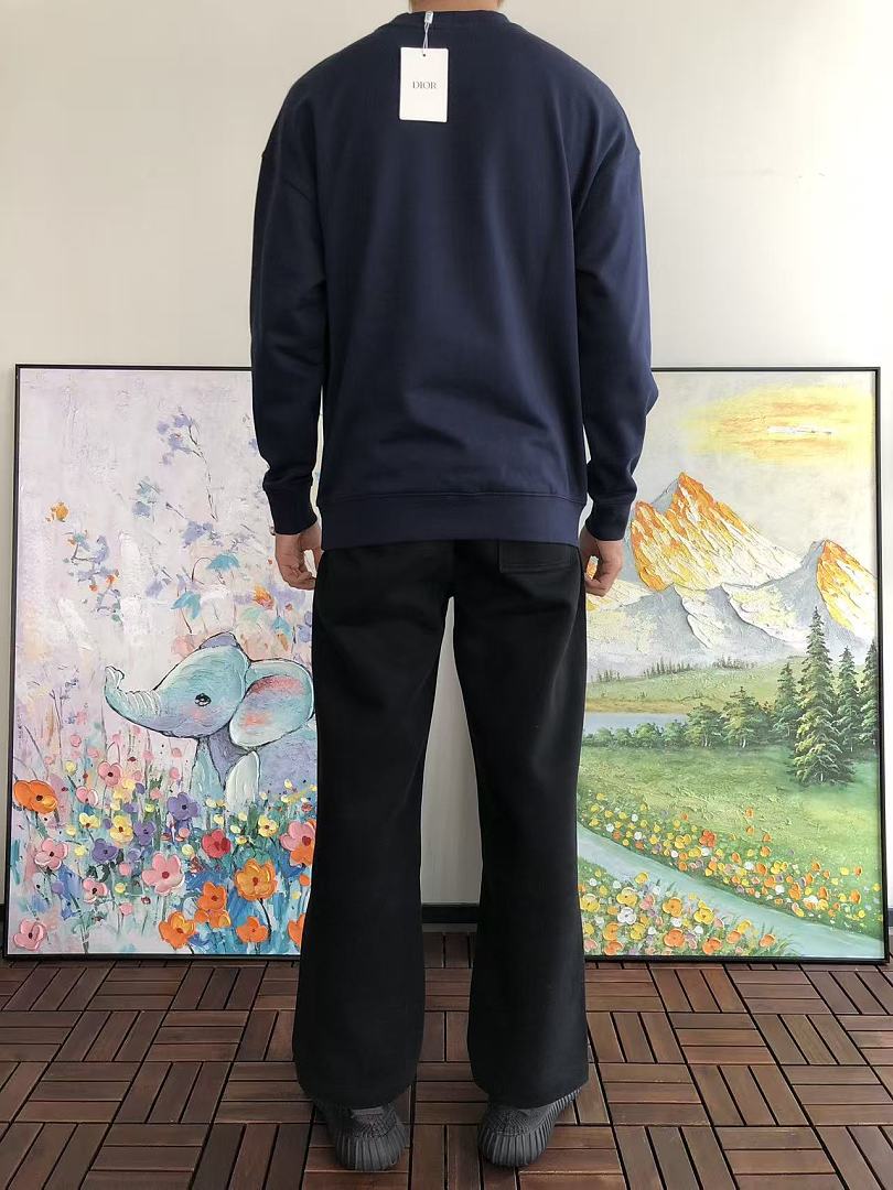 D🔥O🔥 SWEATER