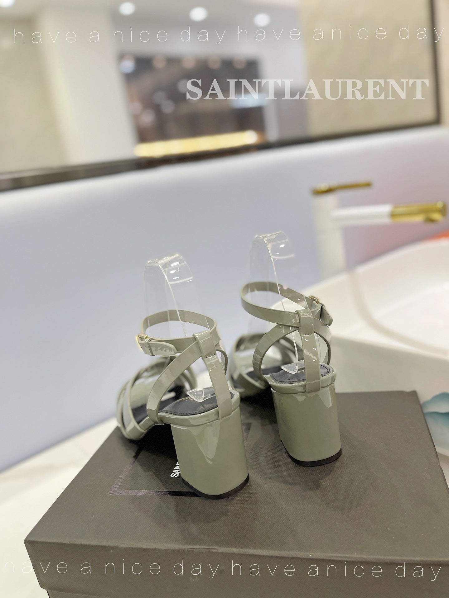 Saint Laurent