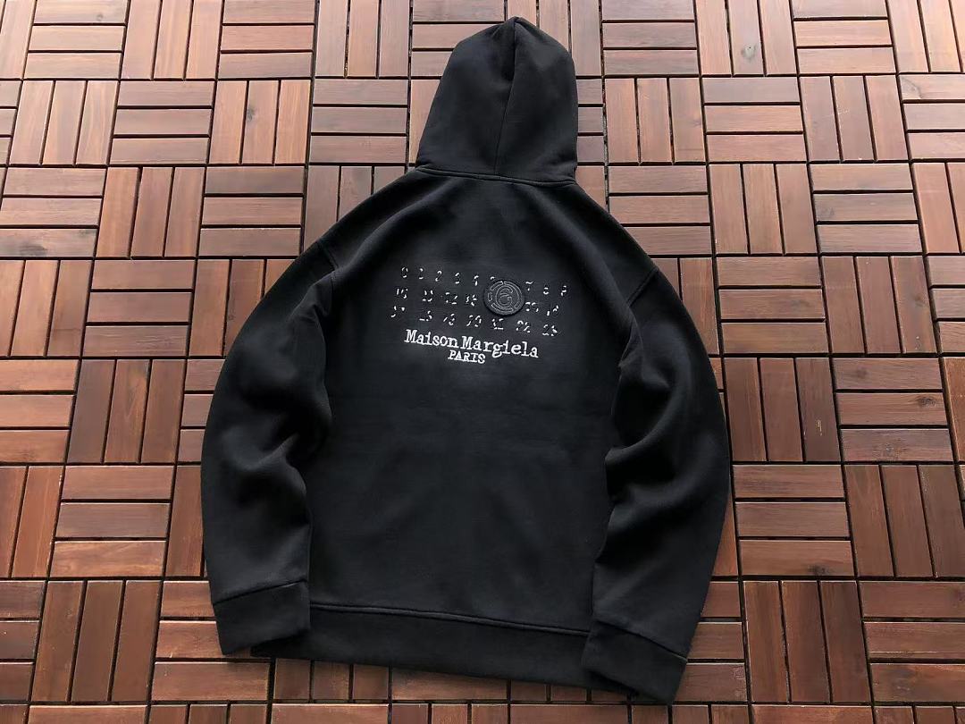 M🔥IS🔥N M🔥R🔥IE🔥A HOODIE